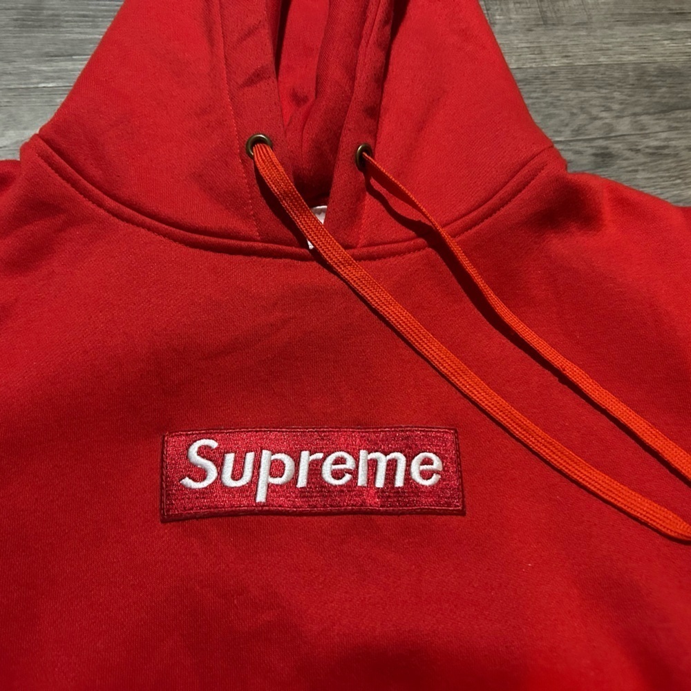 Men’s Supreme Box Logo Hoodie S - Picture 2 of 8